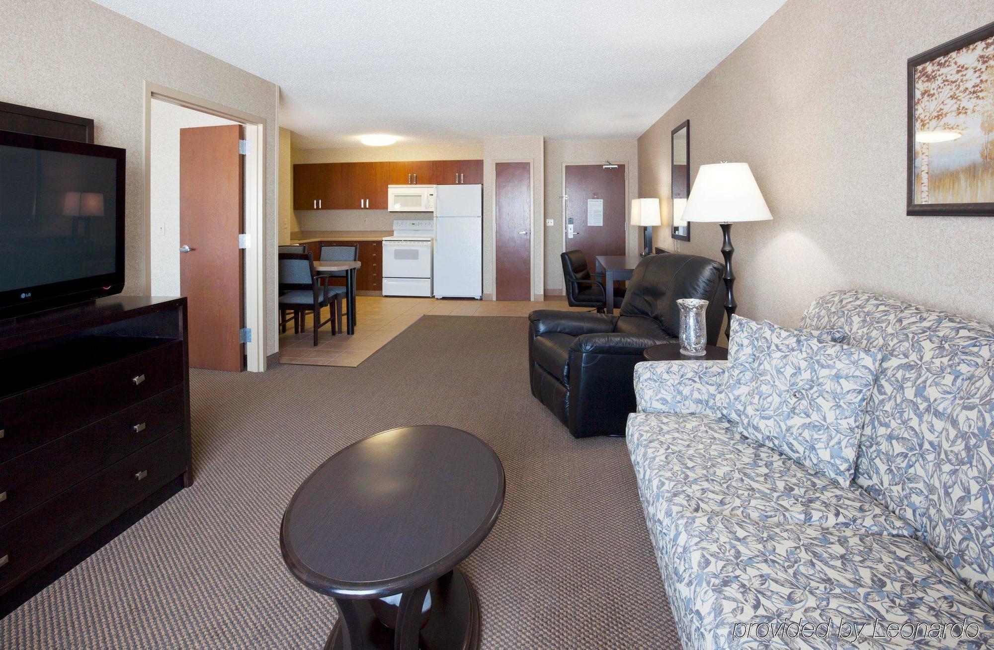 Holiday Inn Express Hotel & Suites Grand Forks, An Ihg Hotel Rom bilde